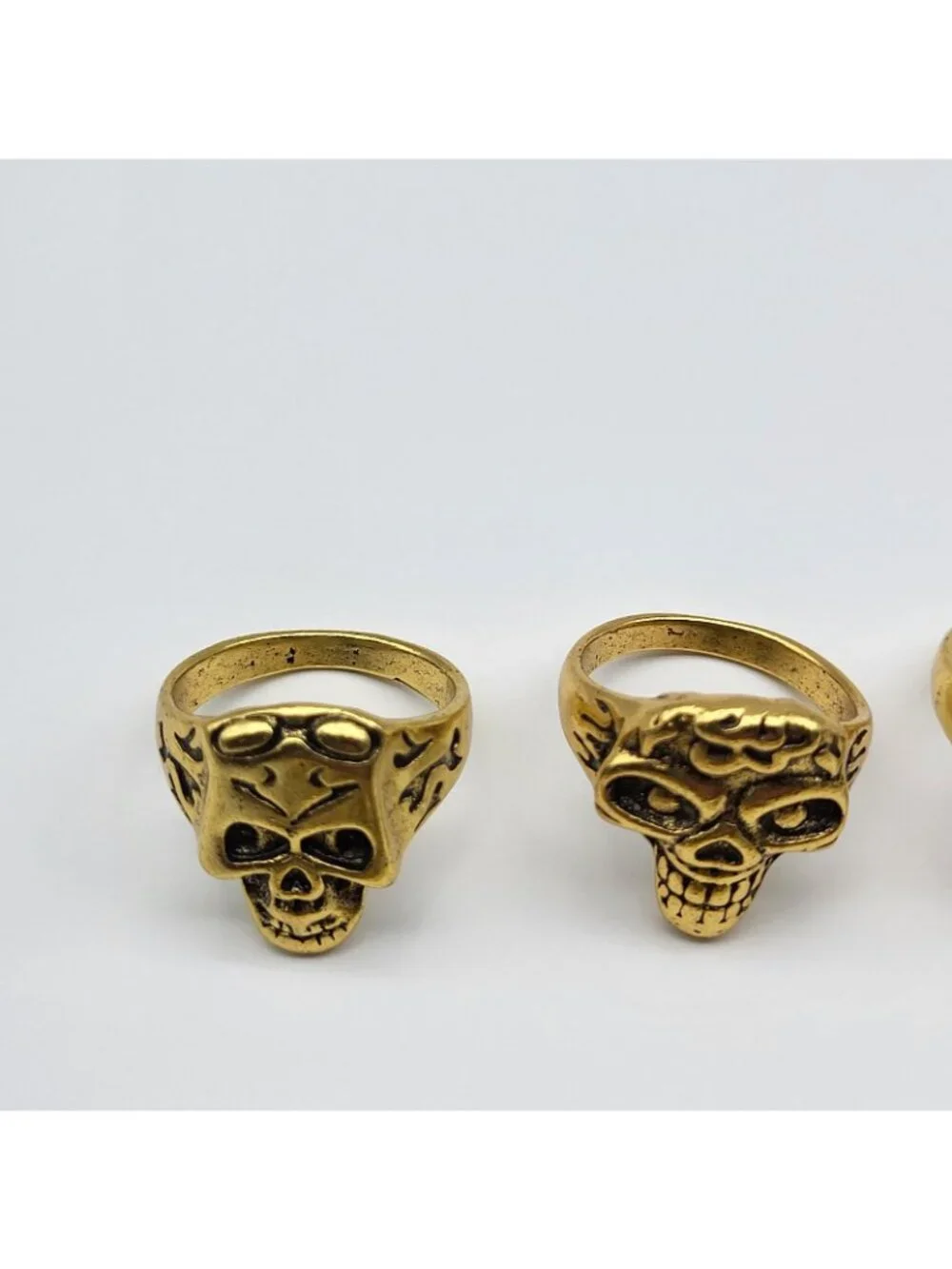 Biker ring Skull rings lot Goth Halloween 8 piece flea market gifts mixed sizes